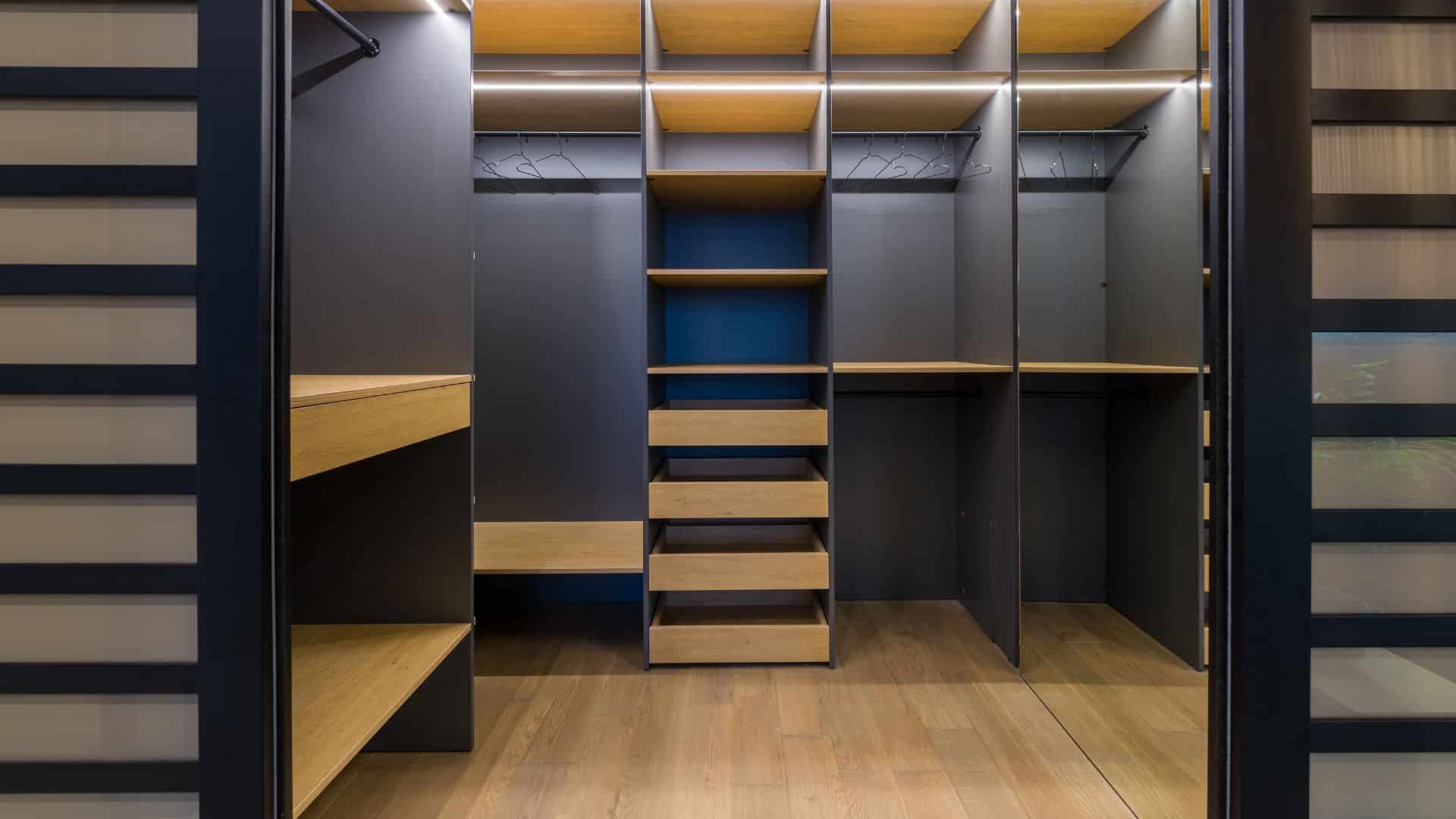 Einbauschrank Flur - Schreiner
